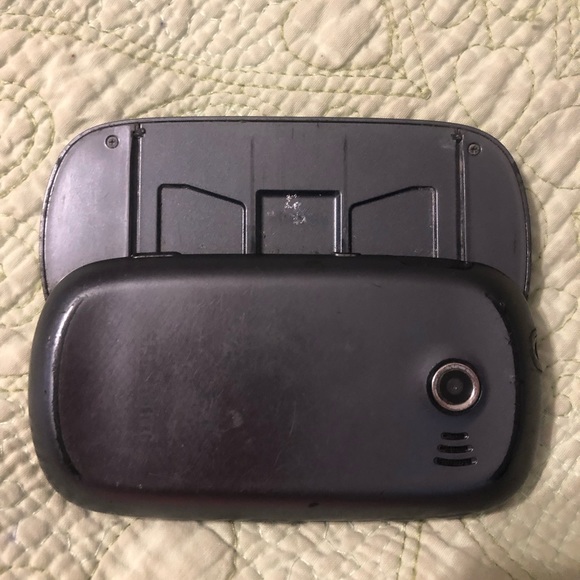 Vintage Cell Phones: Samsung Sprint Intercept & Samsung AT&T Flight 2 Parts Only - Picture 8 of 8